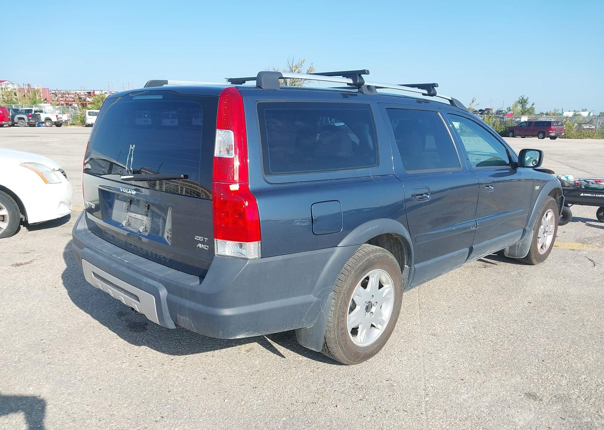 2006 VOLVO XC70