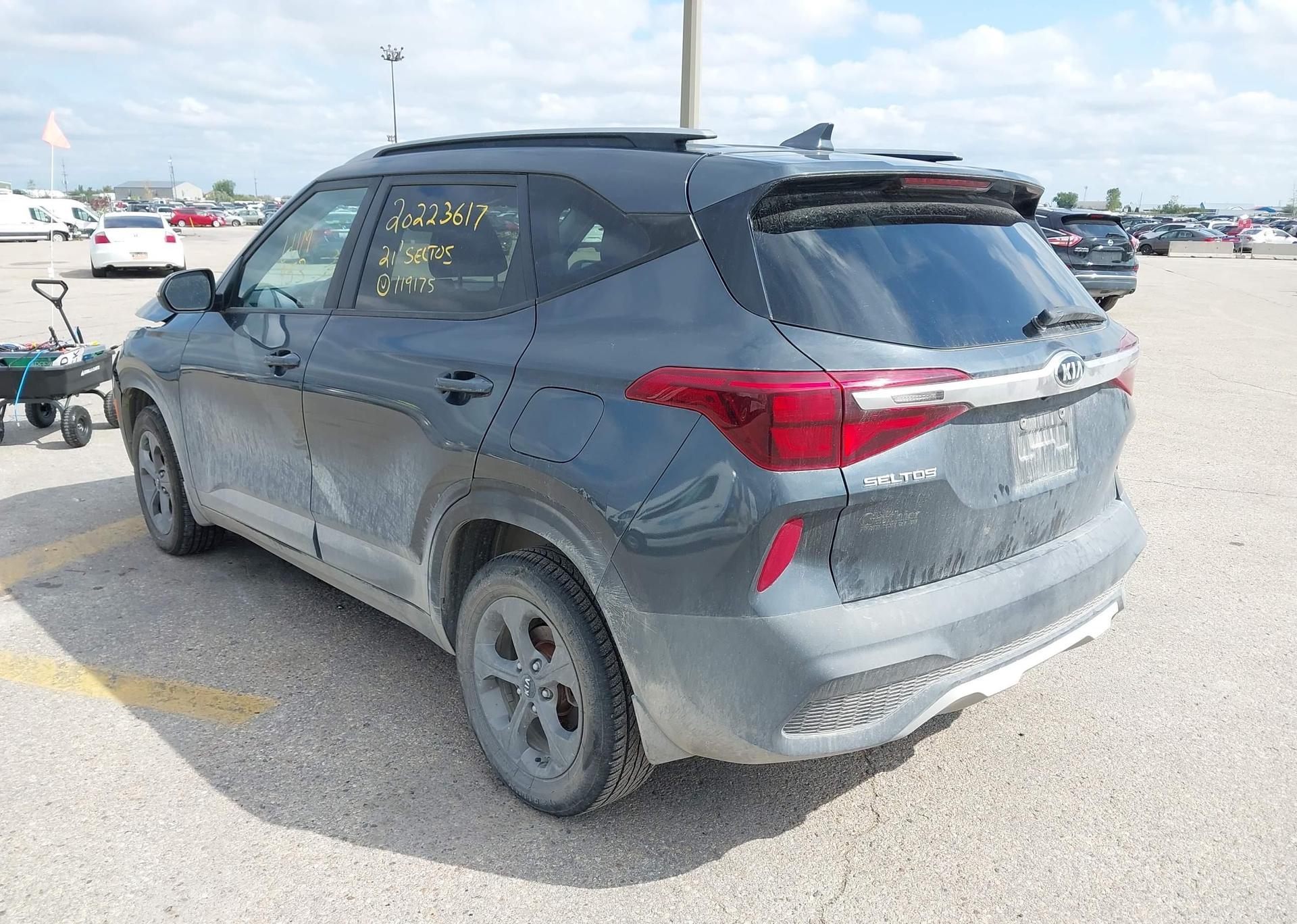 2021 KIA SELTOS LX