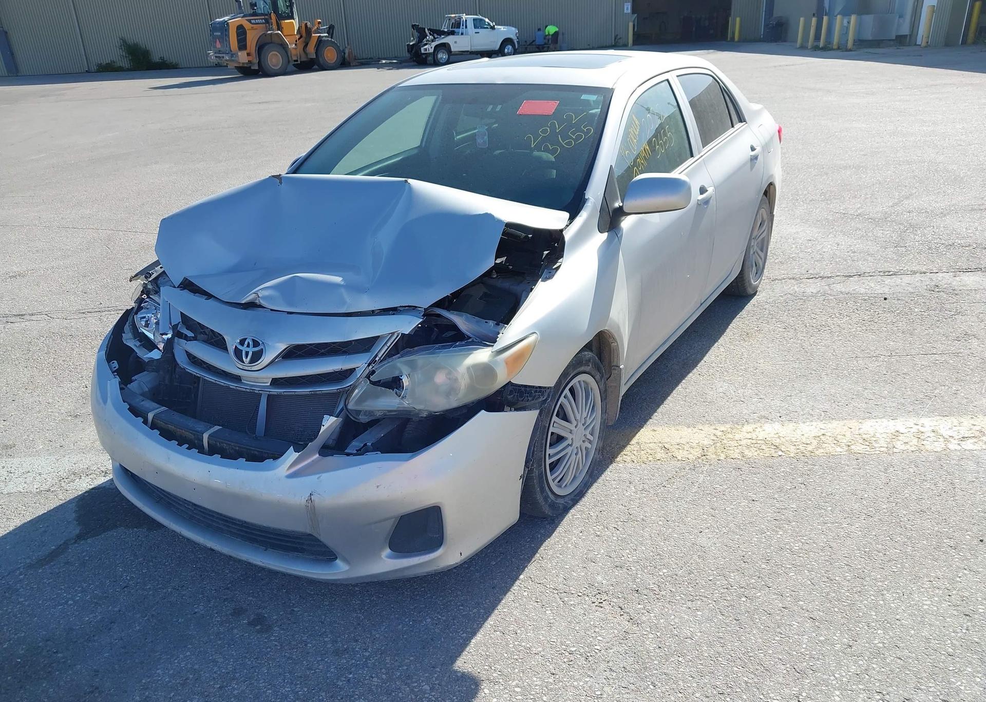 2013 TOYOTA COROLLA LE