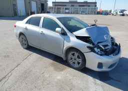 2013 TOYOTA COROLLA LE