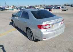 2013 TOYOTA COROLLA LE