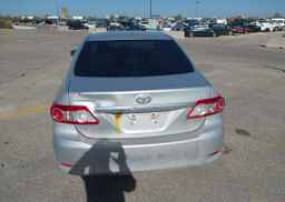 2013 TOYOTA COROLLA LE
