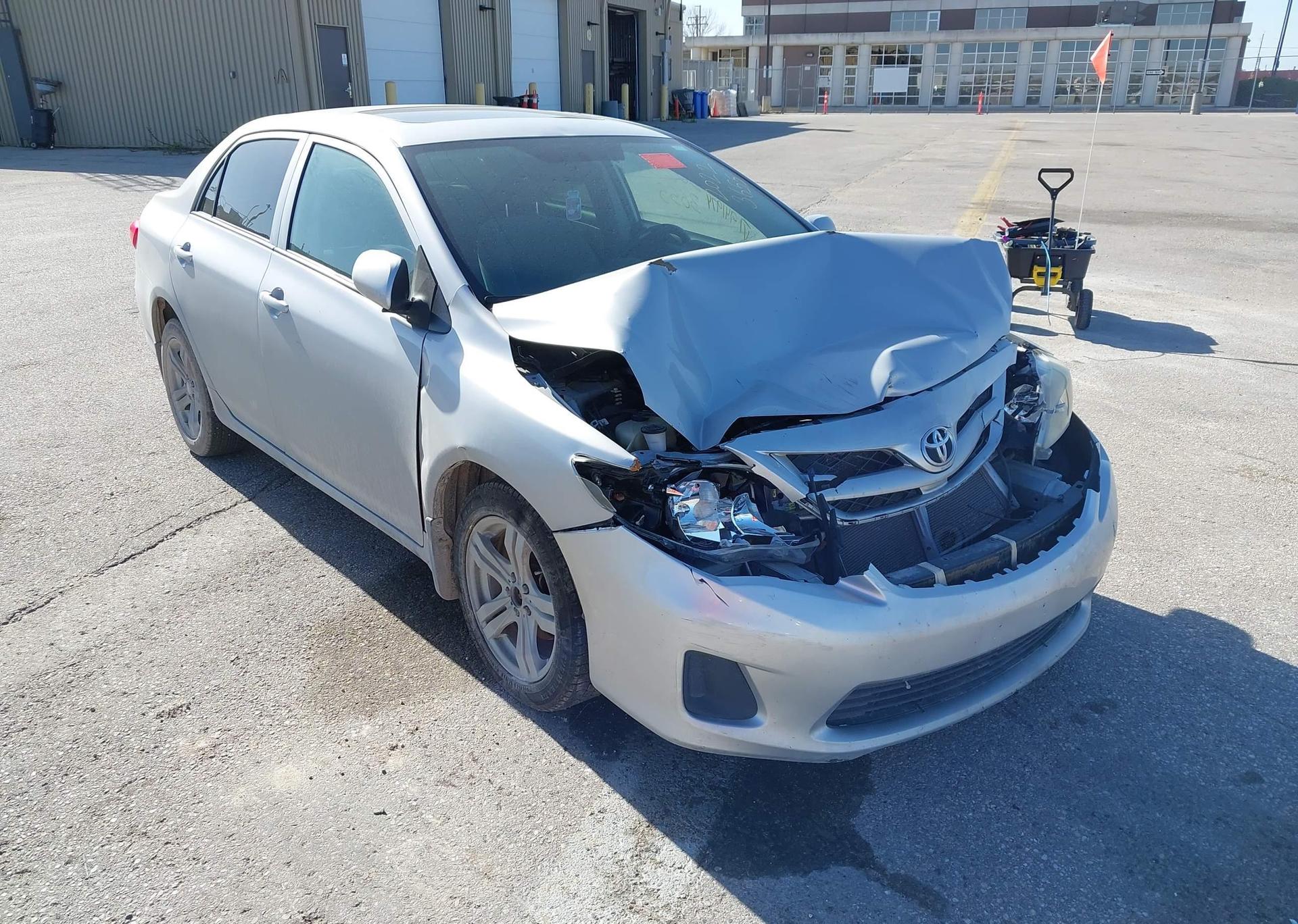 2013 TOYOTA COROLLA LE