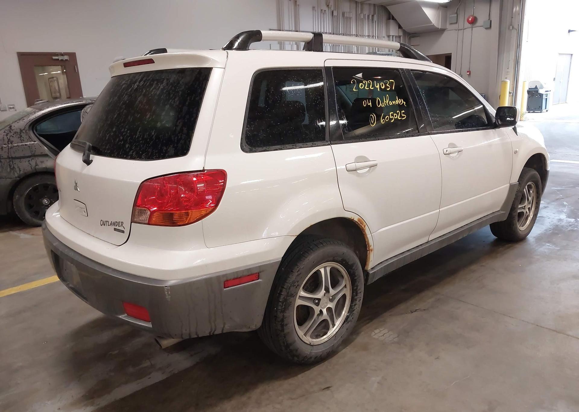 2004 MITSUBISHI OUTLANDER LS