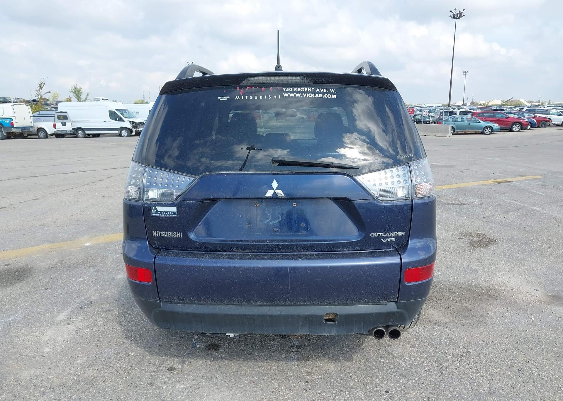 2010 MITSUBISHI OUTLANDER LS