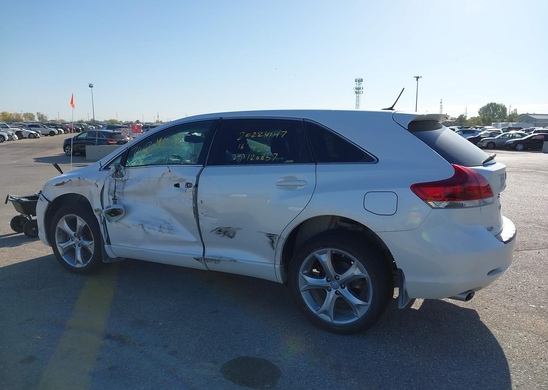 2016 TOYOTA VENZA V6