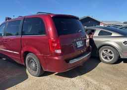 2011 DODGE GRAND CARAVAN CREW