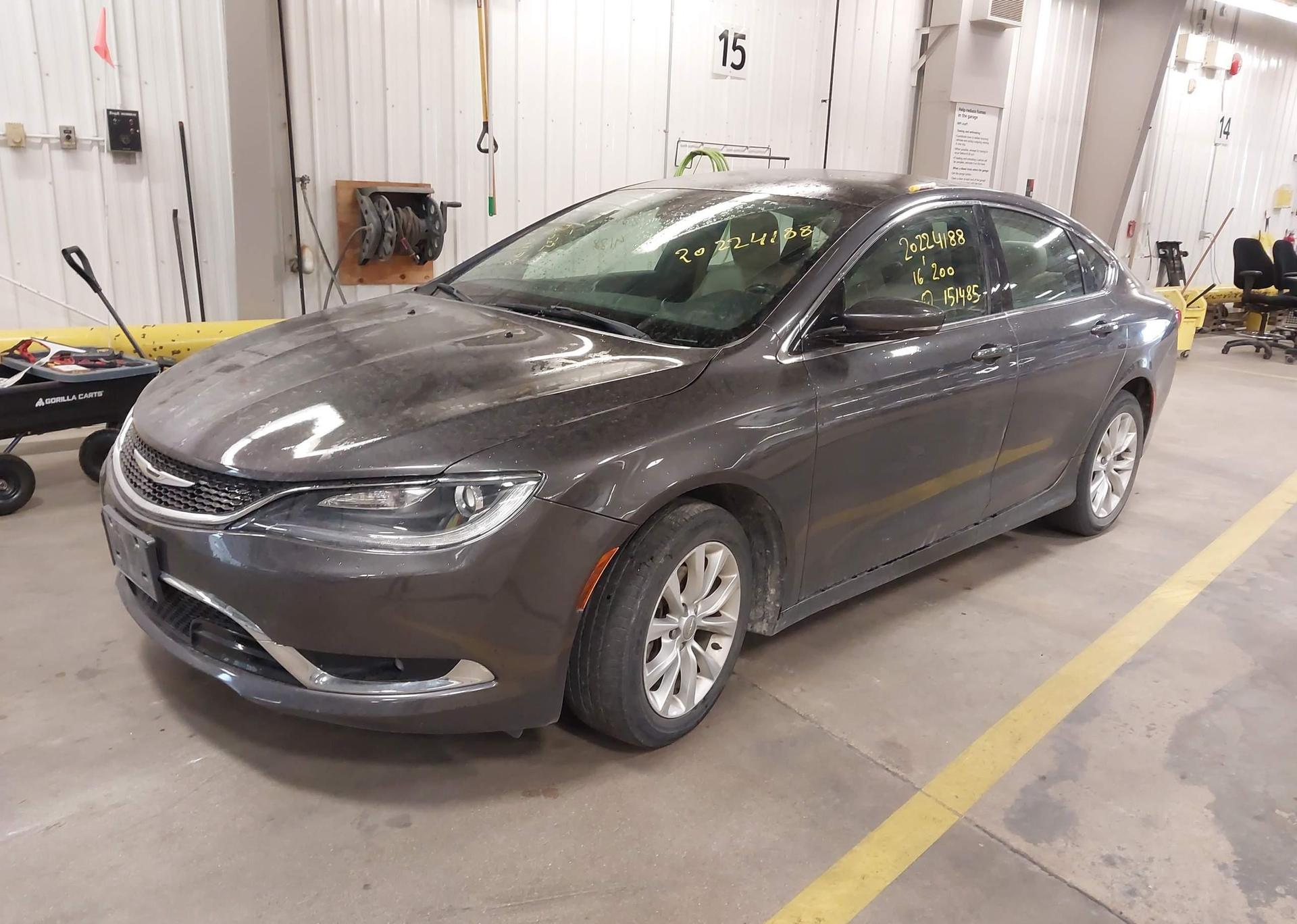 2016 CHRYSLER 200 C