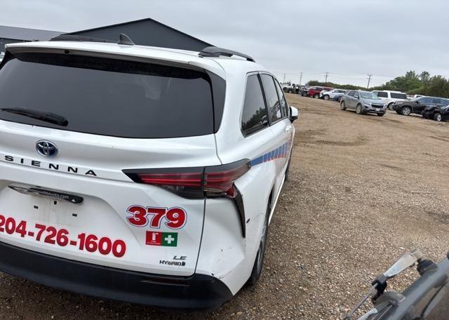 2022 TOYOTA SIENNA LE 8-PASSENGER