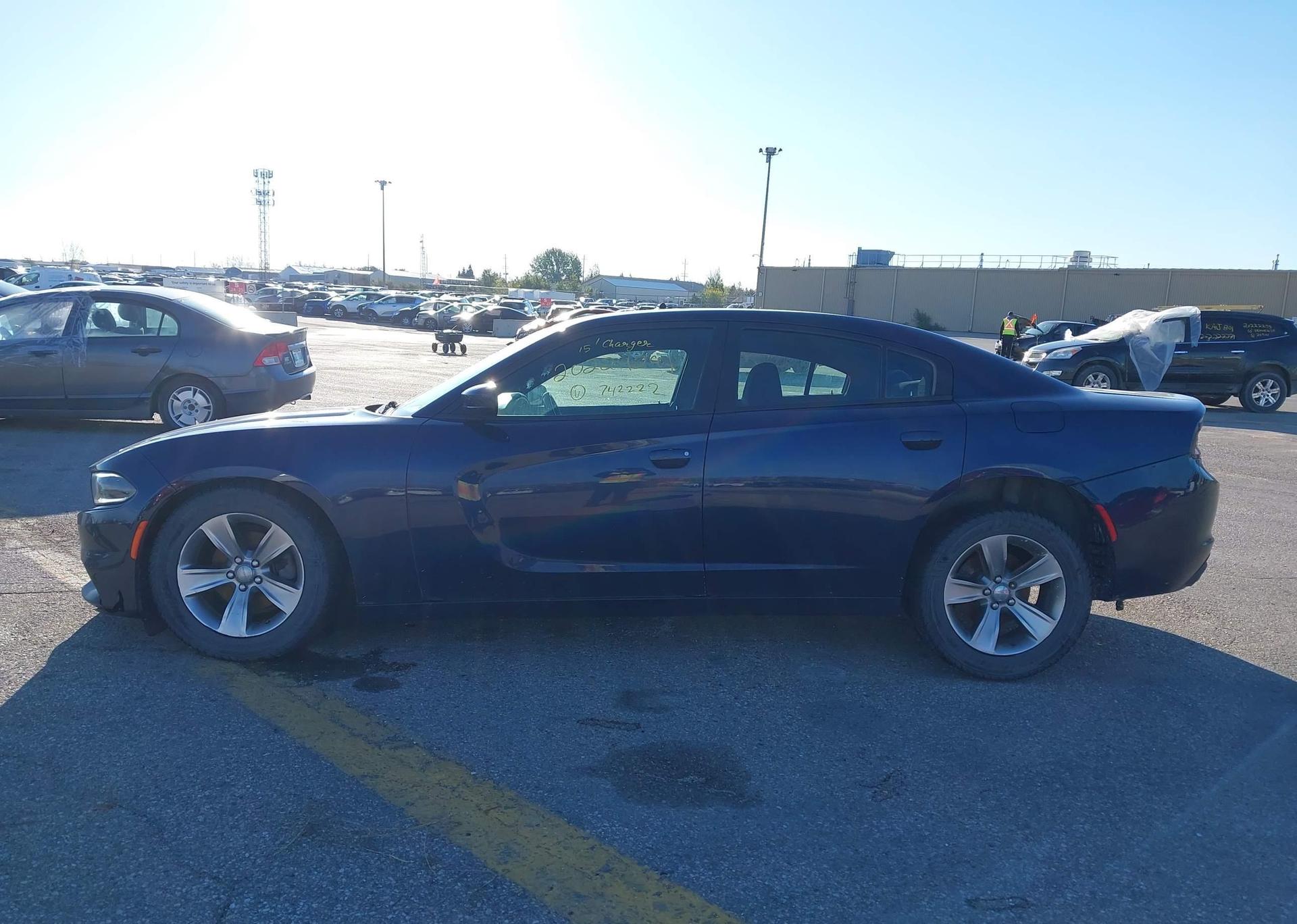 2015 DODGE CHARGER SXT