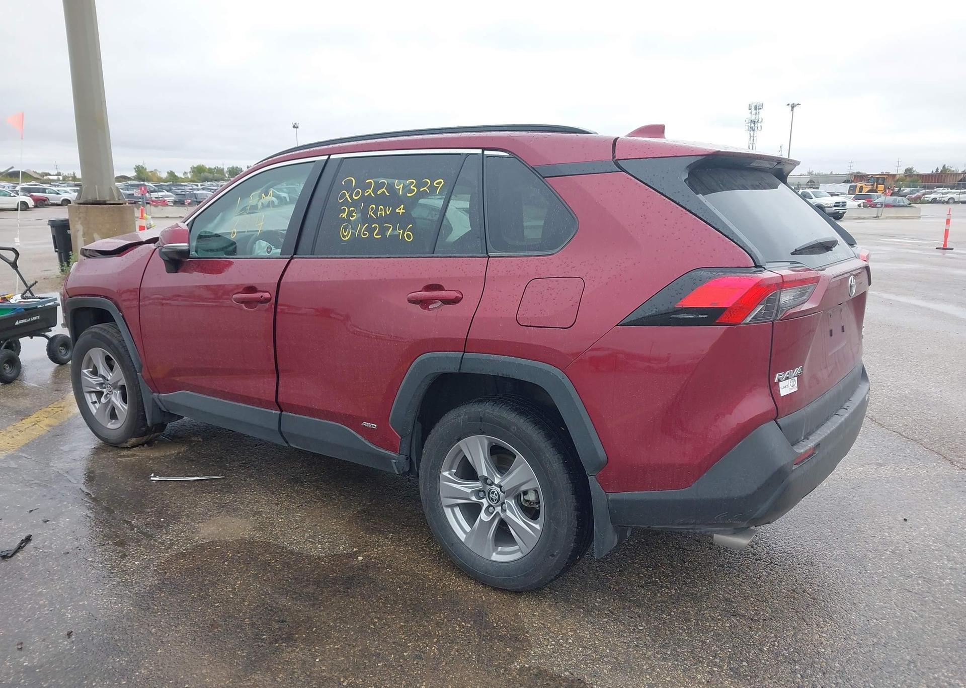 2023 TOYOTA RAV4 XLE HYBRID