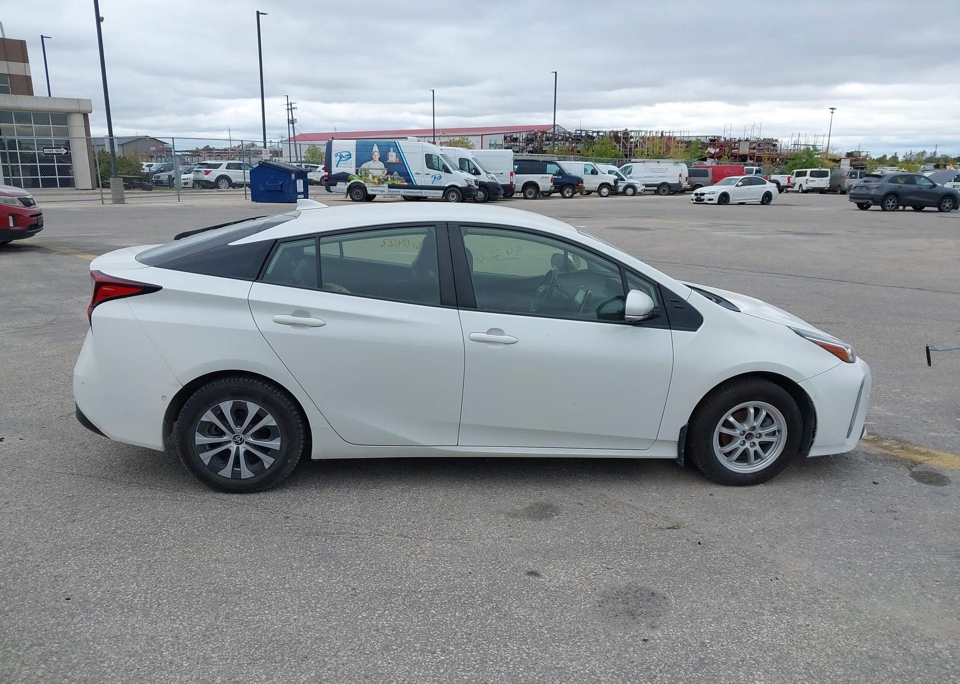 2020 TOYOTA PRIUS AWD-E