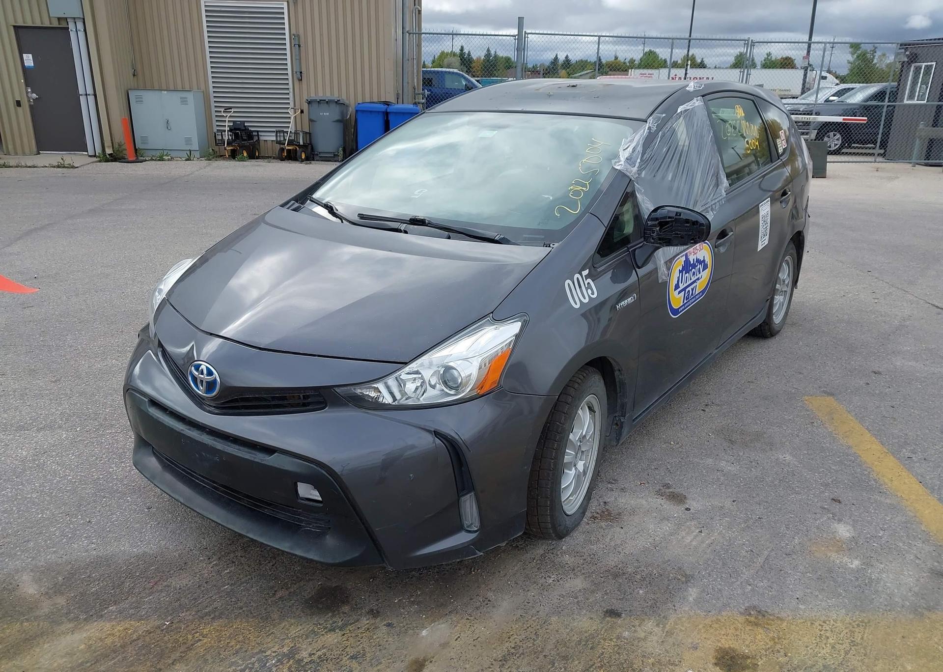 2016 TOYOTA PRIUS V