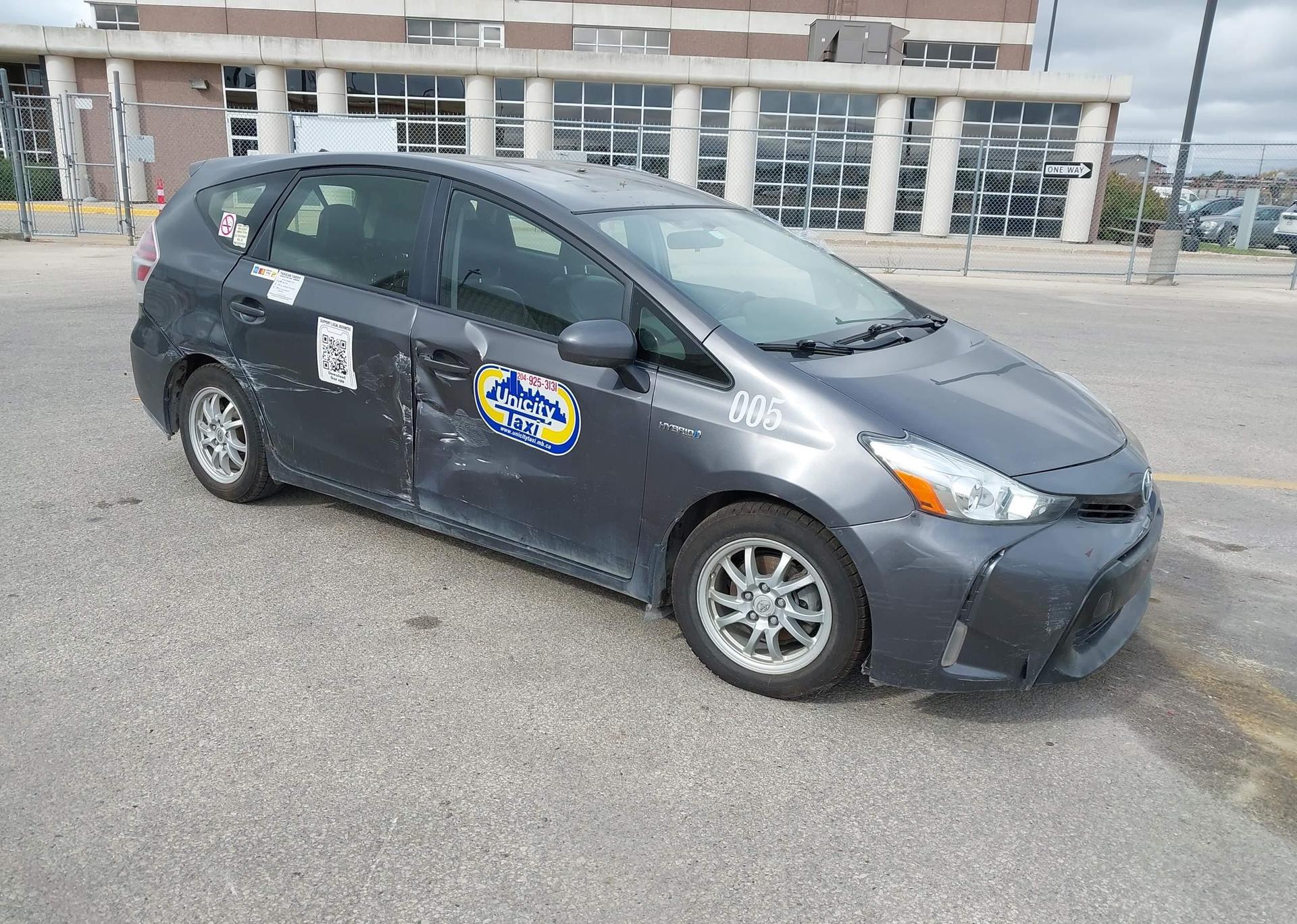 2016 TOYOTA PRIUS V