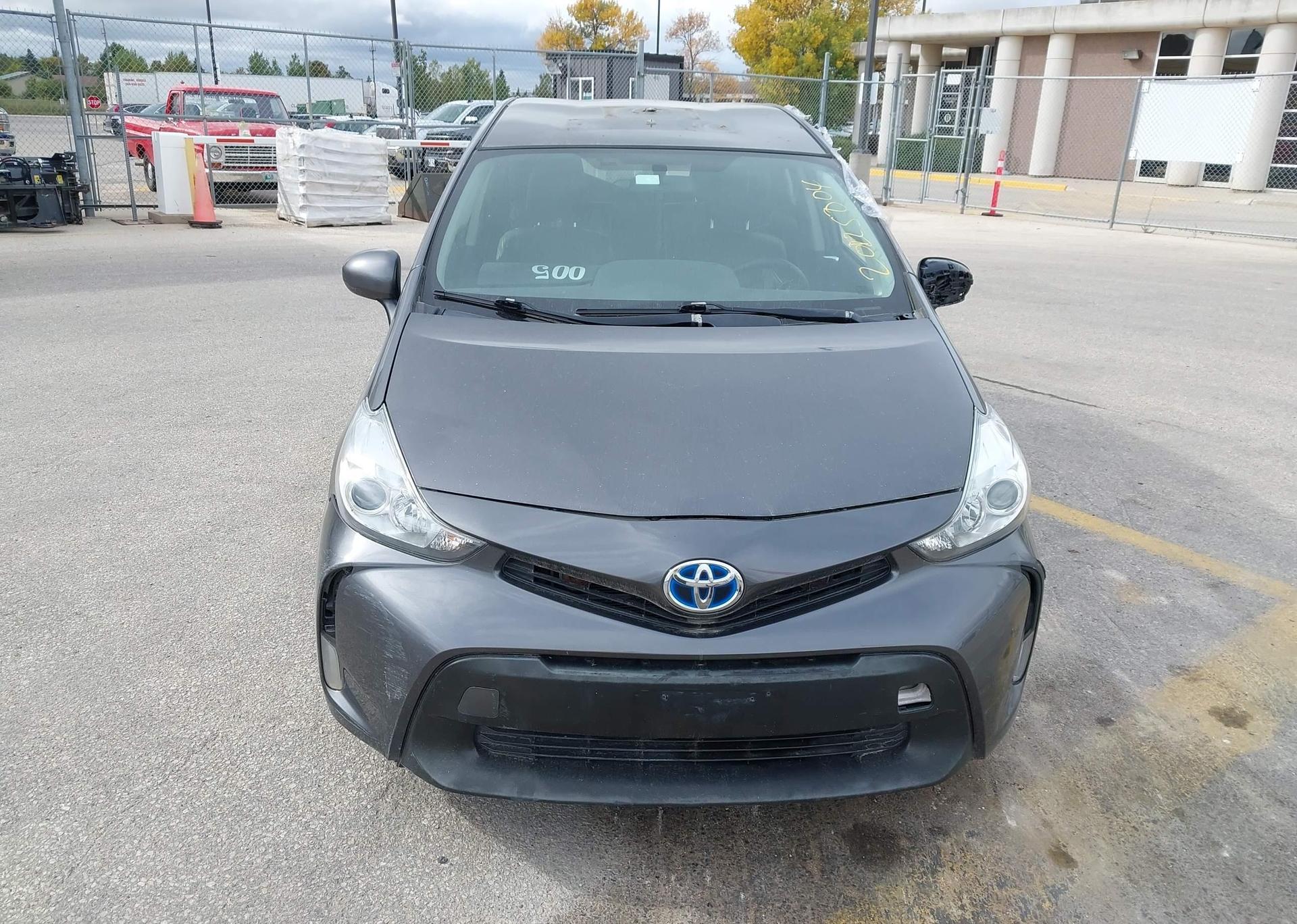 2016 TOYOTA PRIUS V