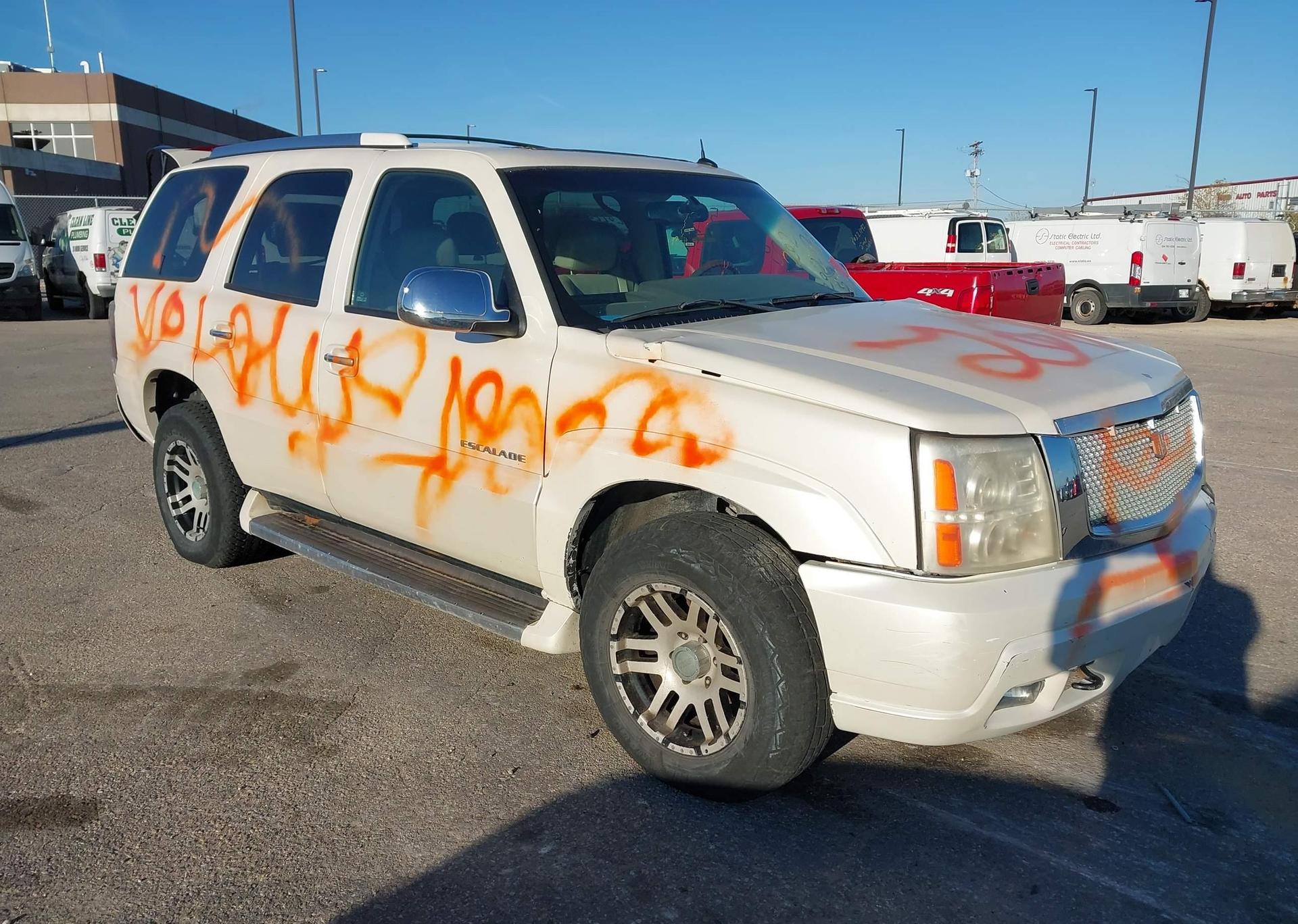 2004 CADILLAC ESCALADE