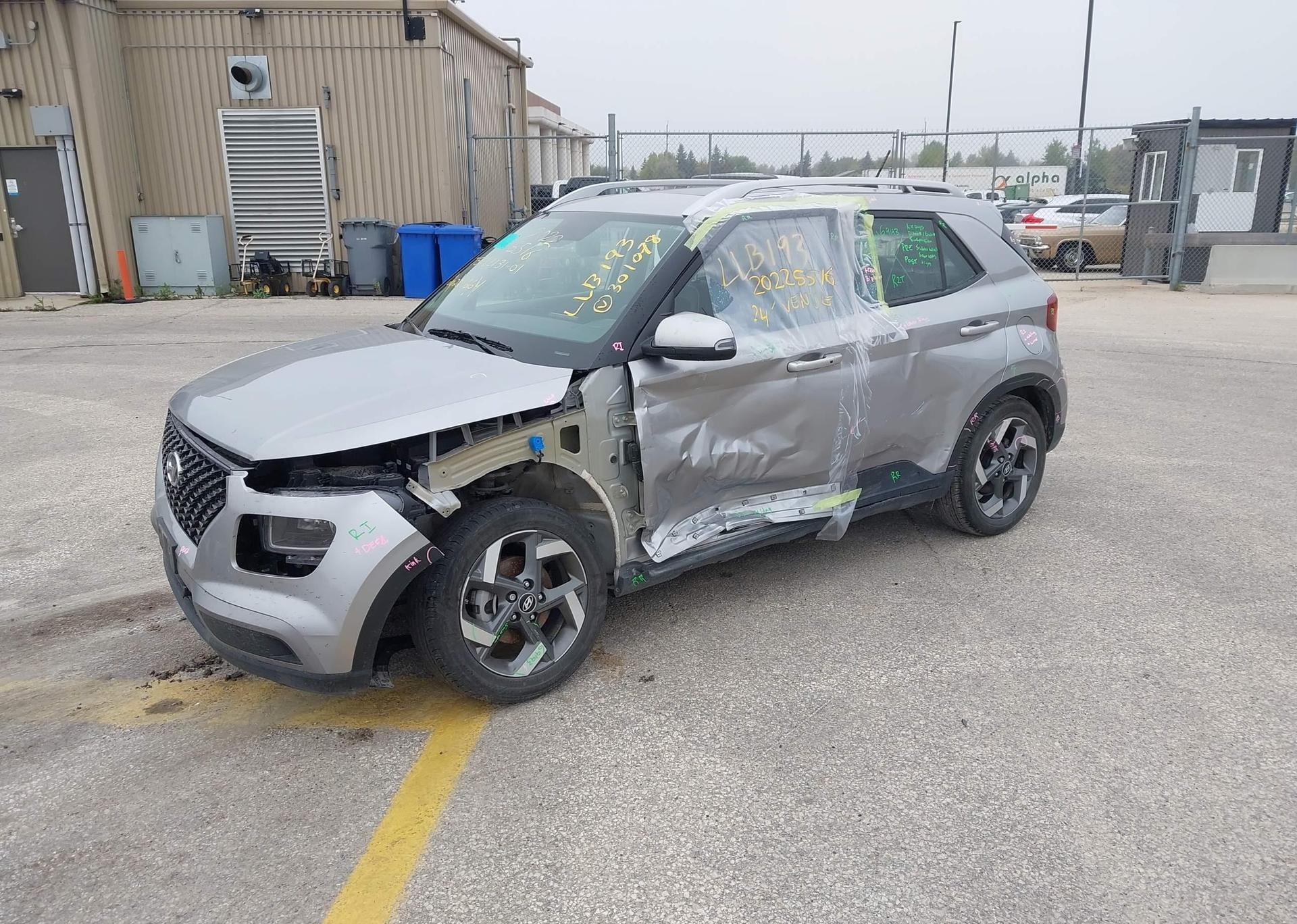 2024 HYUNDAI VENUE PREFERRED