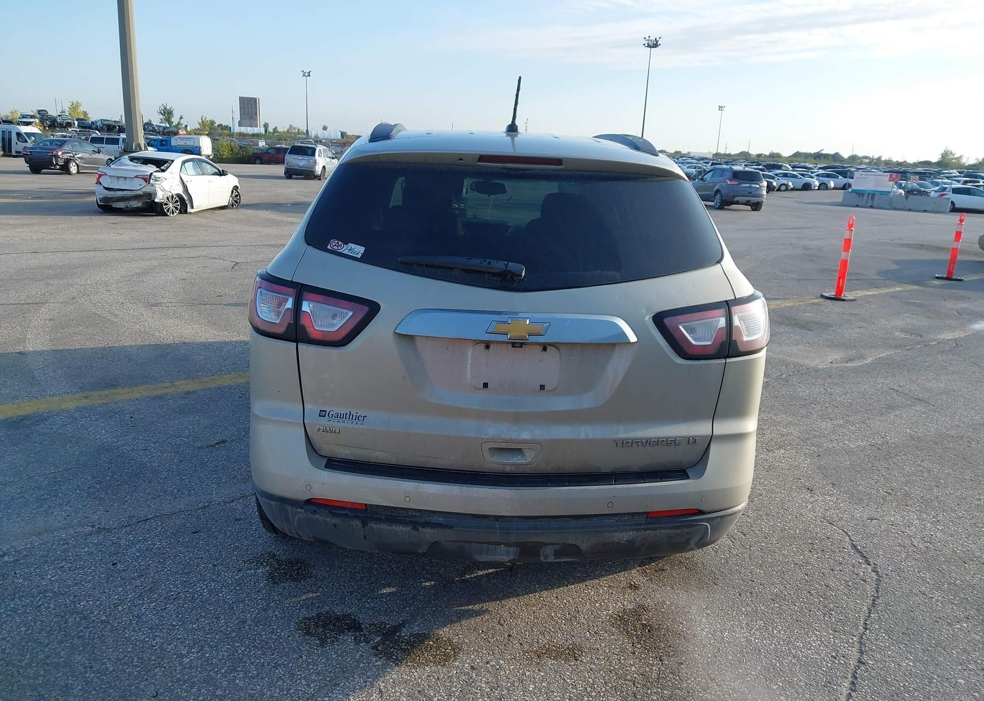 2013 CHEVROLET TRAVERSE LT