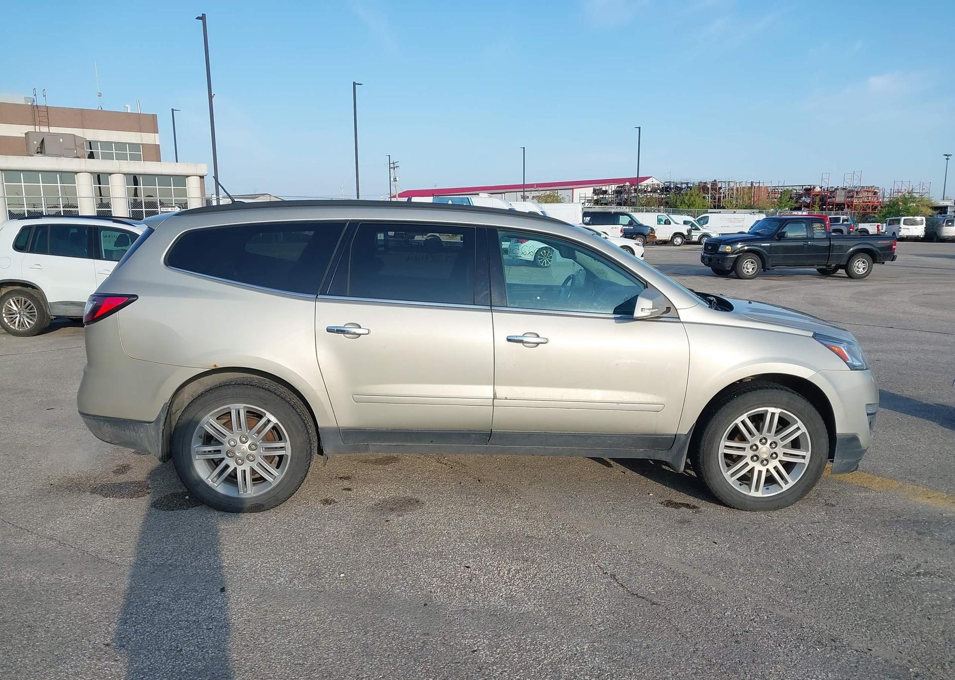 2013 CHEVROLET TRAVERSE LT