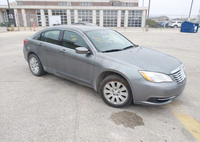 2013 CHRYSLER 200 LX