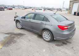 2013 CHRYSLER 200 LX