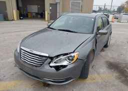 2013 CHRYSLER 200 LX