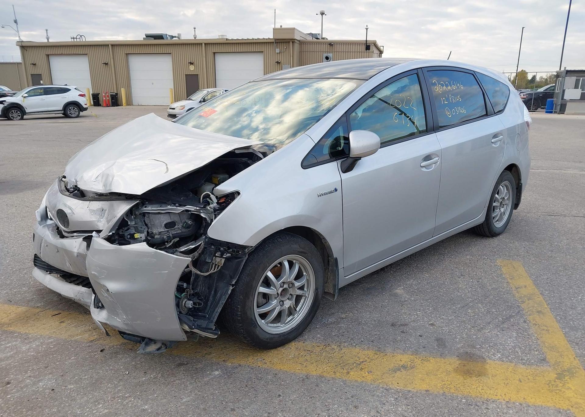 2012 TOYOTA PRIUS V