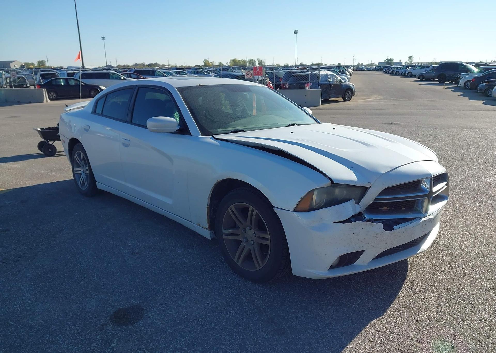 2013 DODGE CHARGER SXT