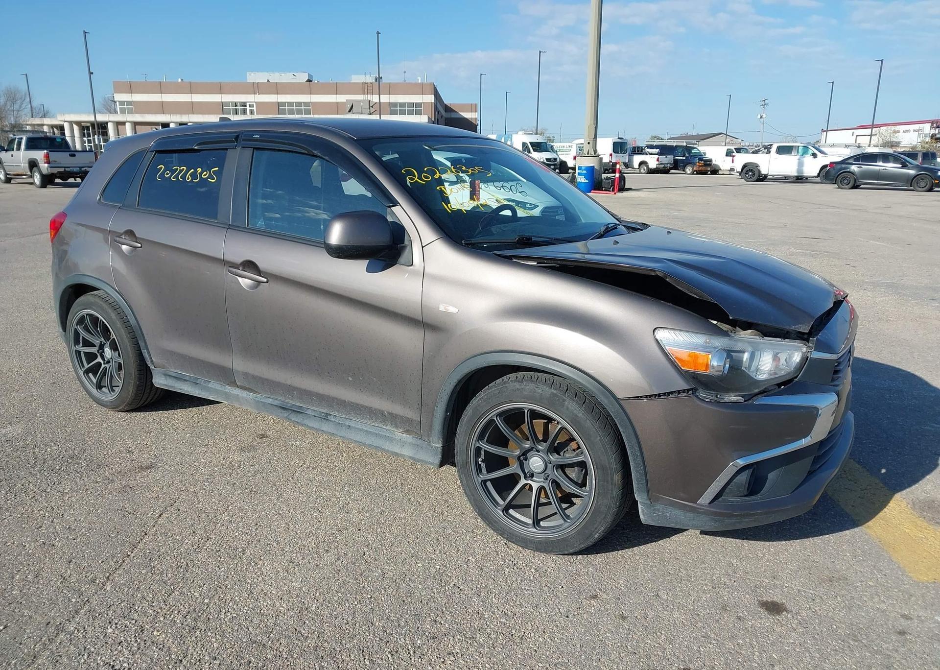 2016 MITSUBISHI RVR SE