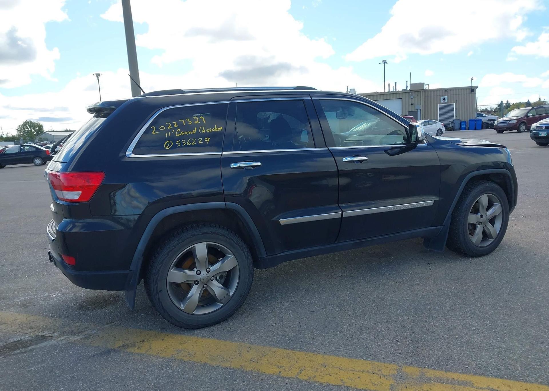 2011 JEEP GRAND CHEROKEE OVERLAND