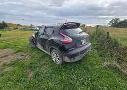 2015 NISSAN JUKE S