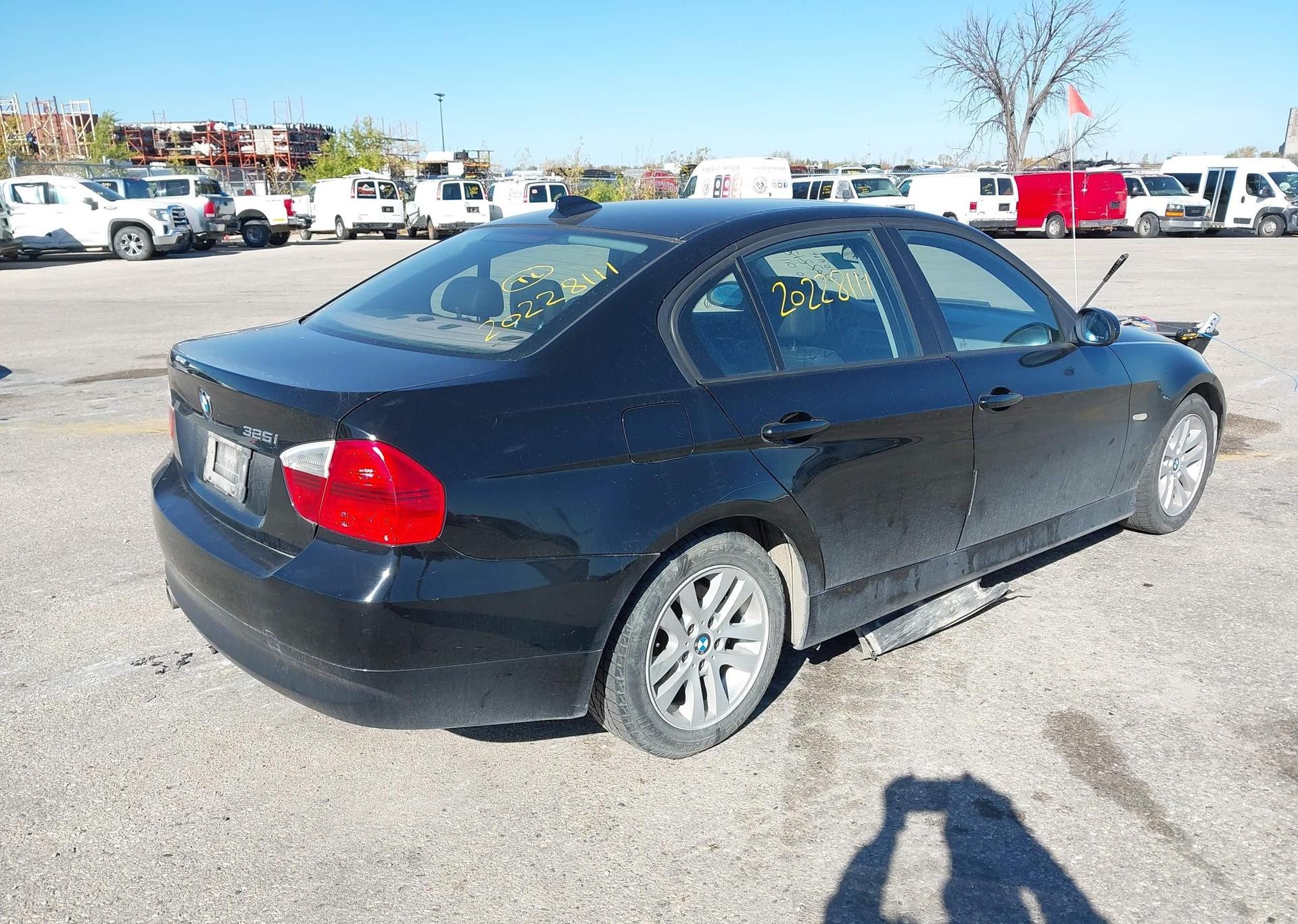 2006 BMW 325I