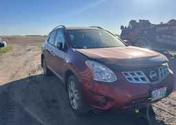 2011 NISSAN ROGUE SL
