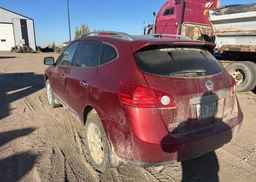 2011 NISSAN ROGUE SL