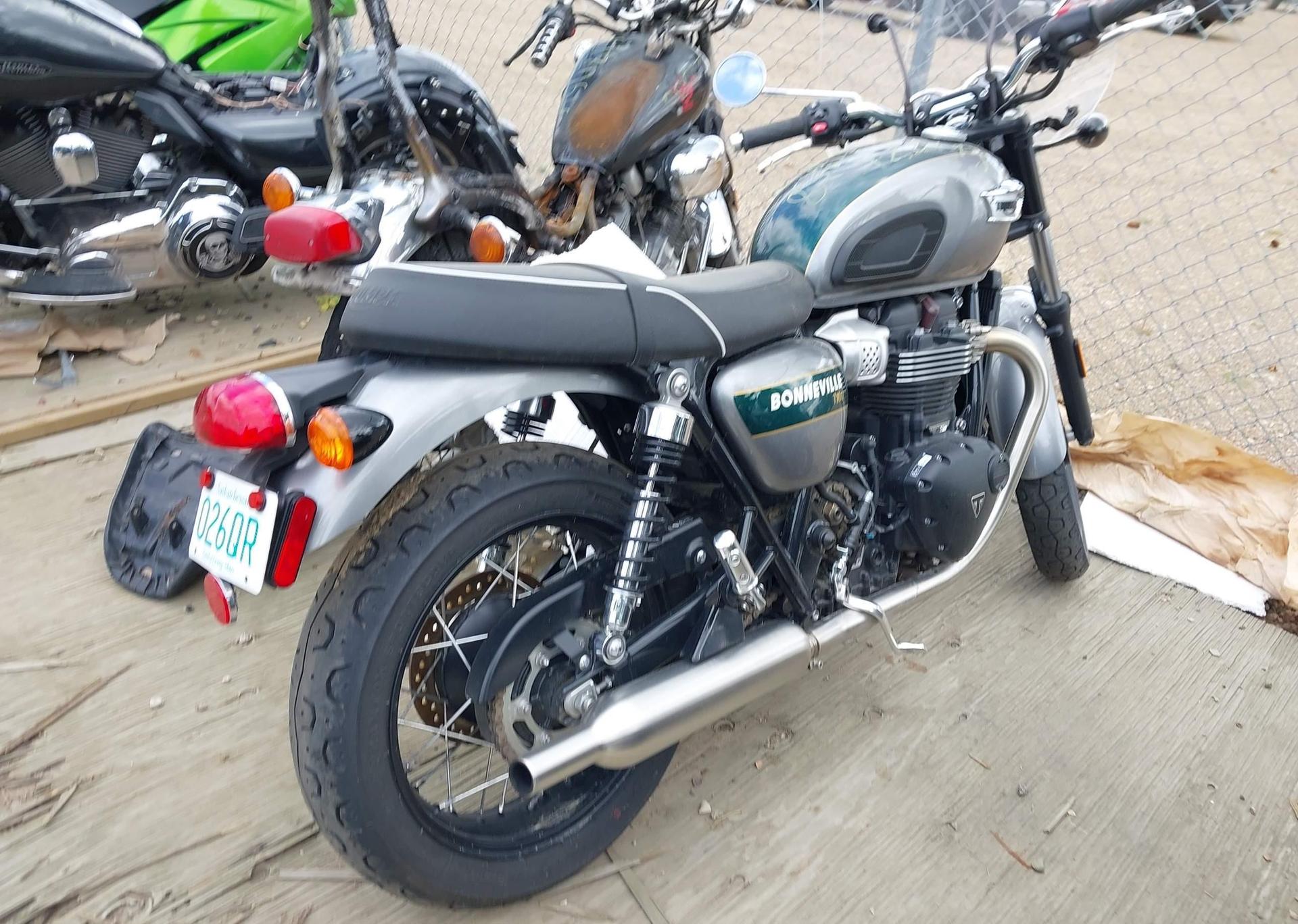 2022 TRIUMPH MOTORCYCLE BONNEVILLE T100