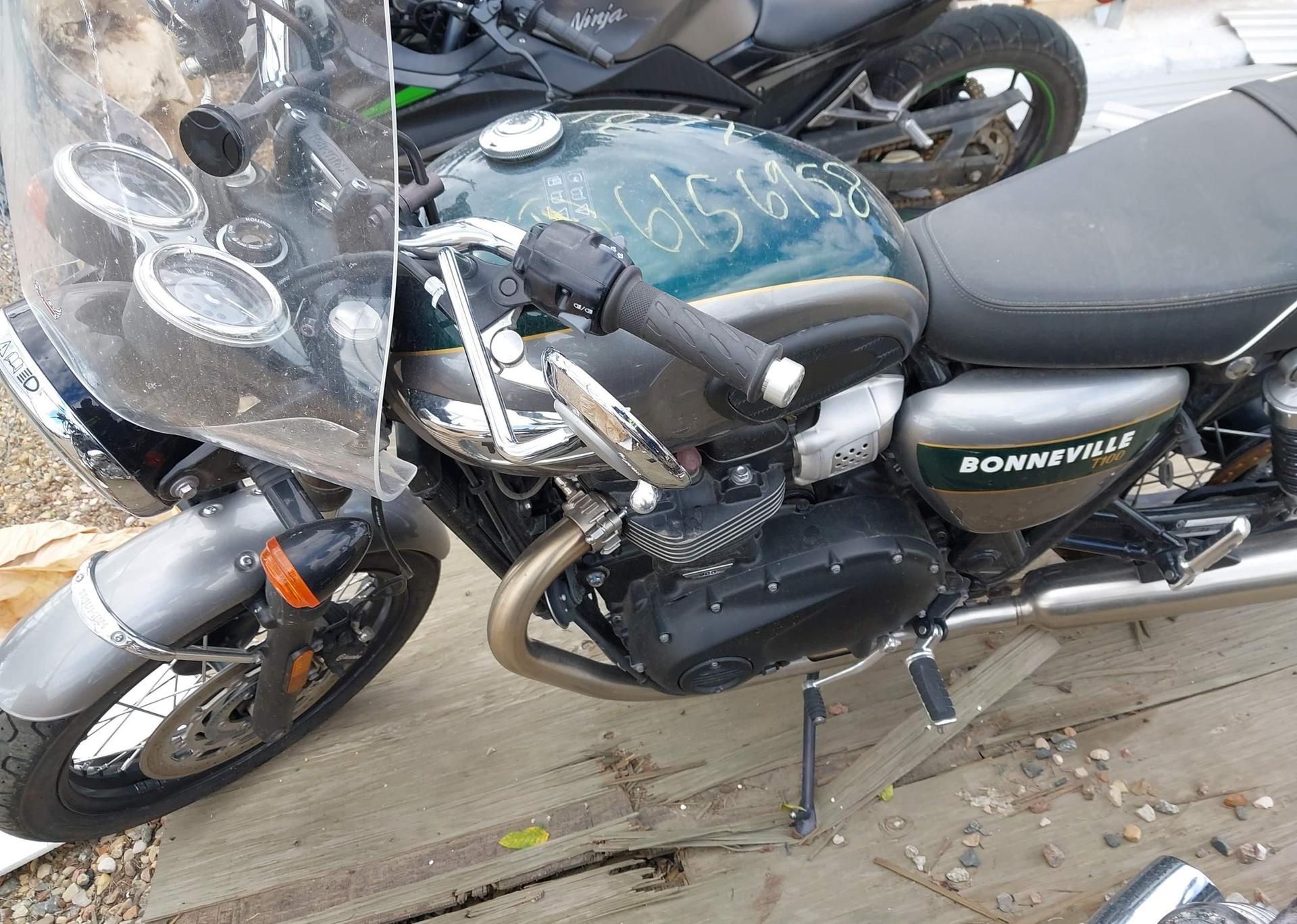 2022 TRIUMPH MOTORCYCLE BONNEVILLE T100