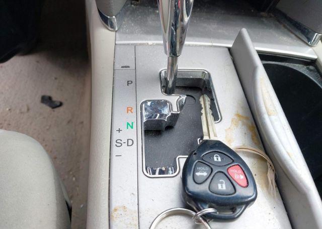 2011 TOYOTA CAMRY SE