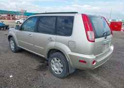 2005 NISSAN X-TRAIL XE