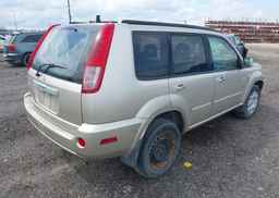 2005 NISSAN X-TRAIL XE