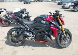 2016 SUZUKI GSX-S1000A