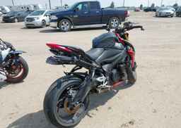 2016 SUZUKI GSX-S1000A
