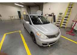 2009 NISSAN VERSA S