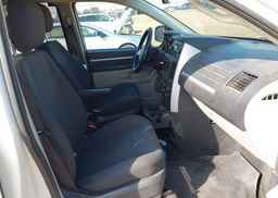 2010 DODGE GRAND CARAVAN SE