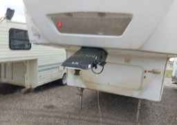 2010 KEYSTONE 5th wheel cougar