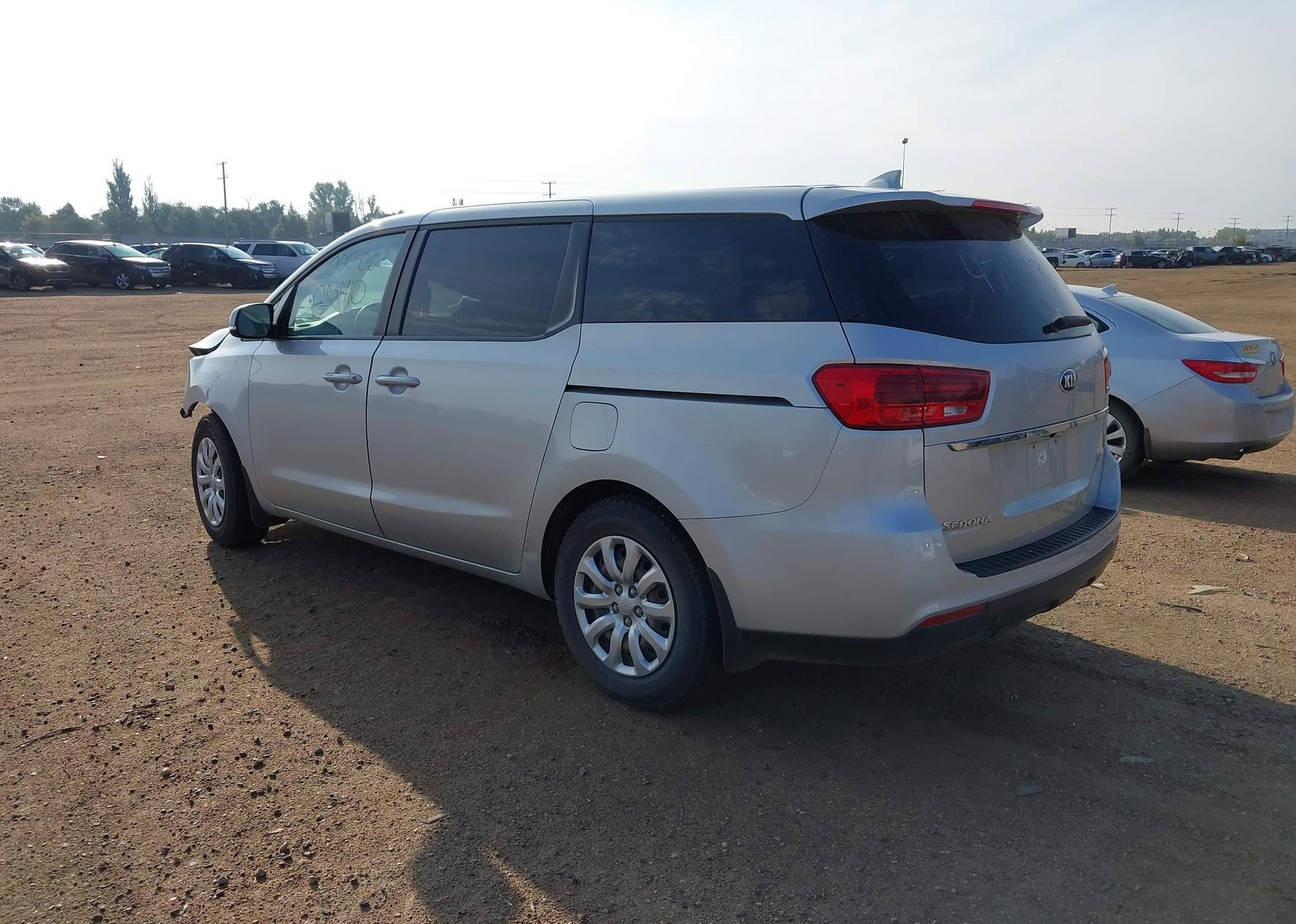 2019 KIA SEDONA L