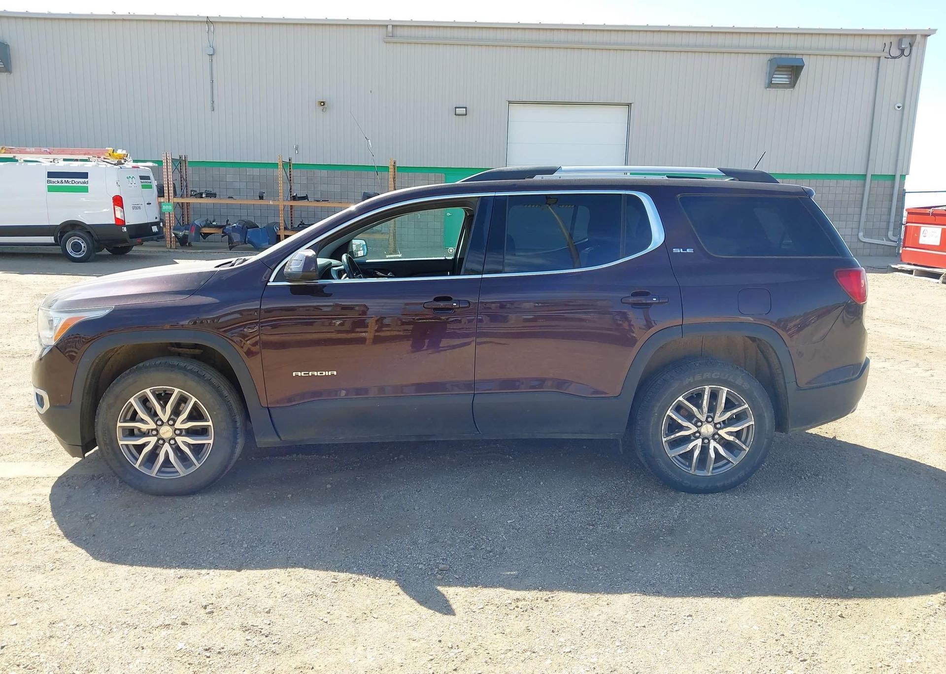2017 GMC ACADIA SLE