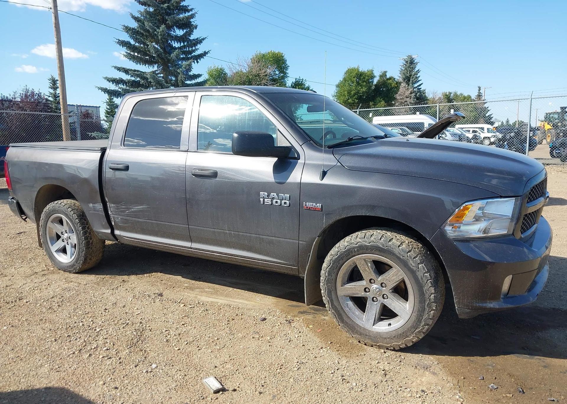 2017 RAM 1500 ST
