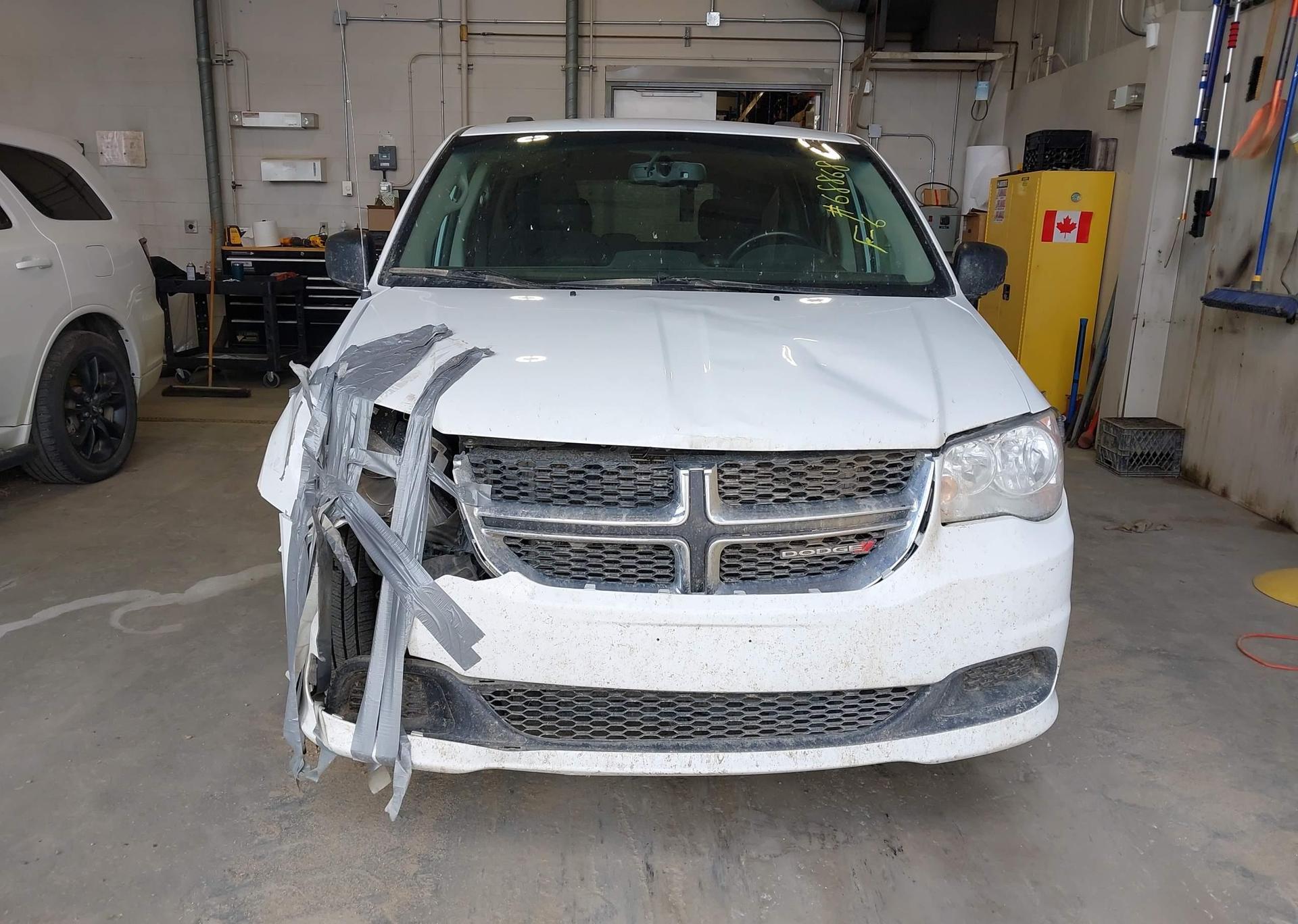 2015 DODGE GRAND CARAVAN SE