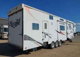2009 HEARTLAND CYCLONE 3950