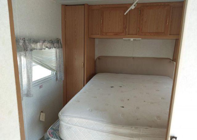 2001 STARCRAFT 31SKS.